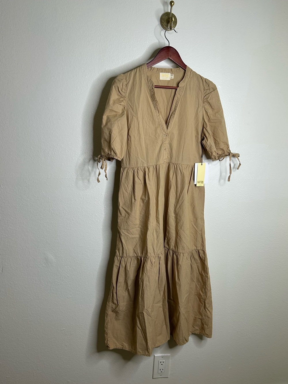 NWT Nation LA 100% Pima Cotton Tan Neutural Tiered Short Sleeve Midi Dress